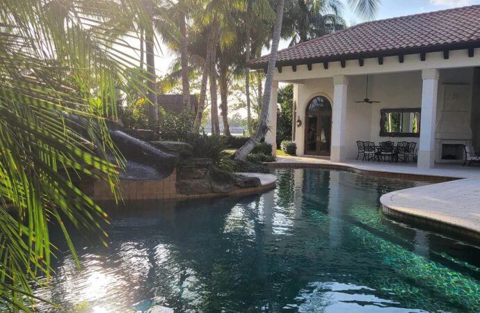 Natural Pools & Spas-SoFlo Pool and Spa Builders of Jupiter