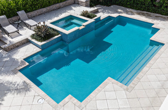 Saltwater Pools & Spas-SoFlo Pool and Spa Builders of Jupiter