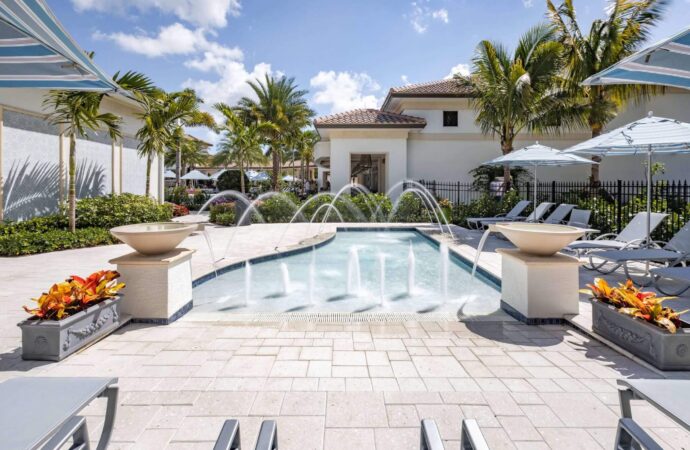 Zero Entry Pools & Spas-SoFlo Pool and Spa Builders of Jupiter